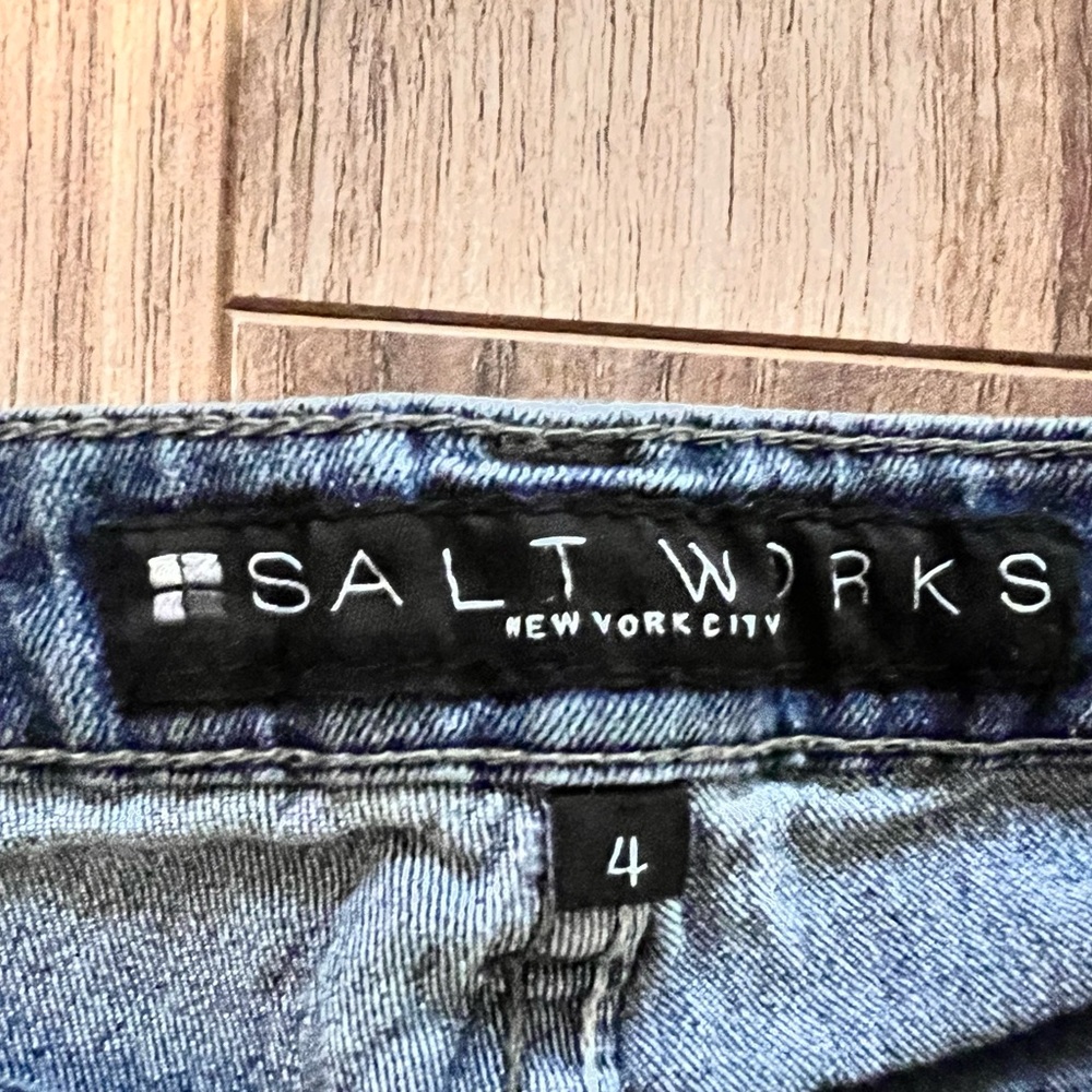 Salt works New York City jeans - Picture 2 of 8